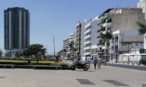 Arrecife, am Grand Hotel. Verkehr, nur wenig